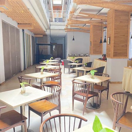 Liberta Hotel Jimbaran Exterior photo