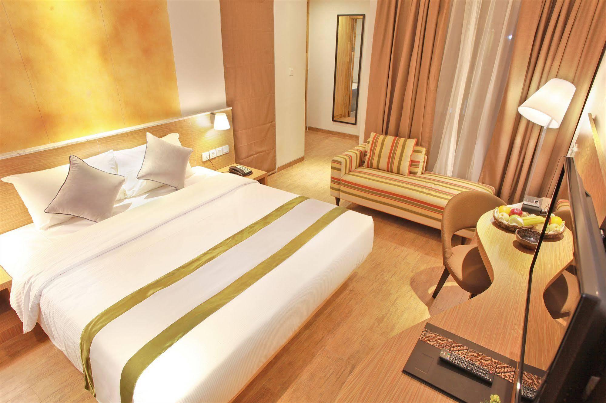 Liberta Hotel Jimbaran Exterior photo