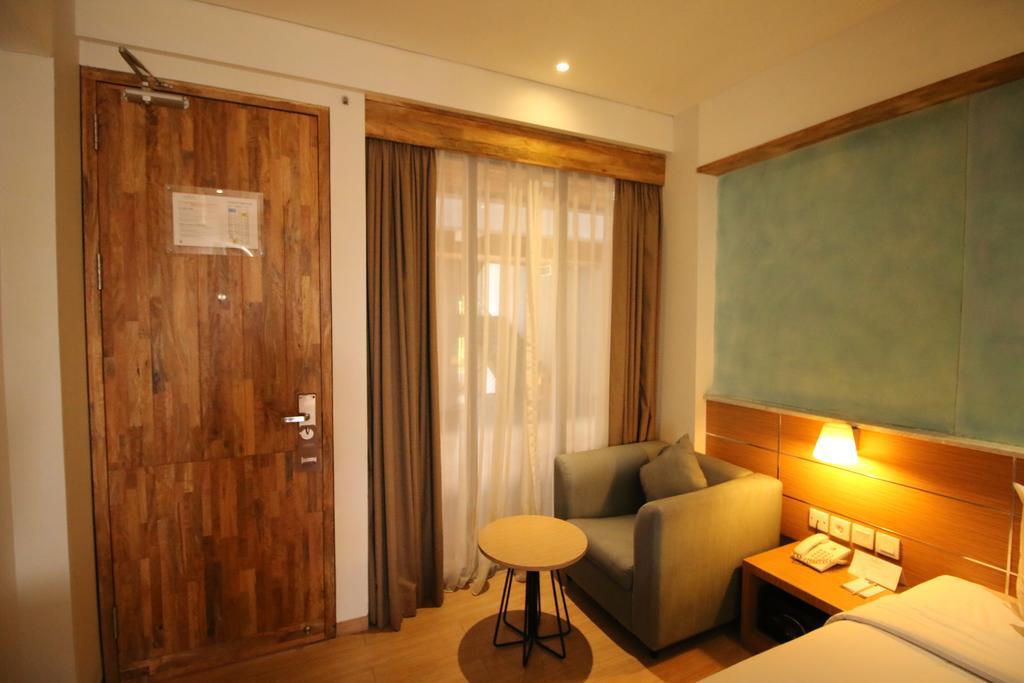 Liberta Hotel Jimbaran Exterior photo