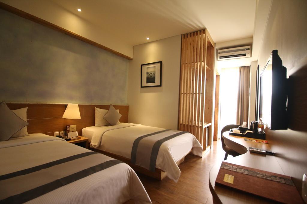 Liberta Hotel Jimbaran Exterior photo