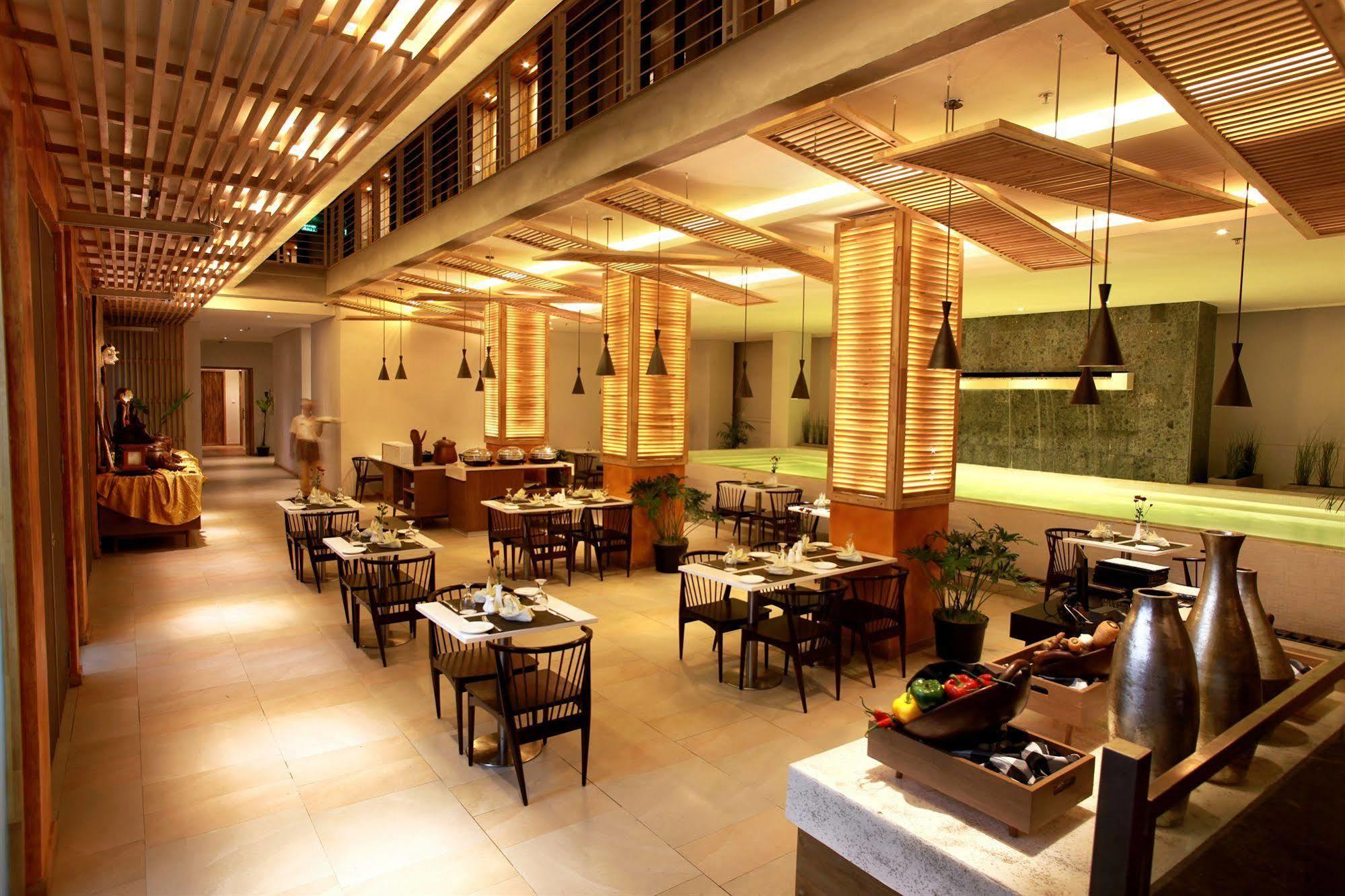 Liberta Hotel Jimbaran Exterior photo