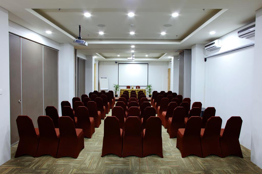 Liberta Hotel Jimbaran Exterior photo