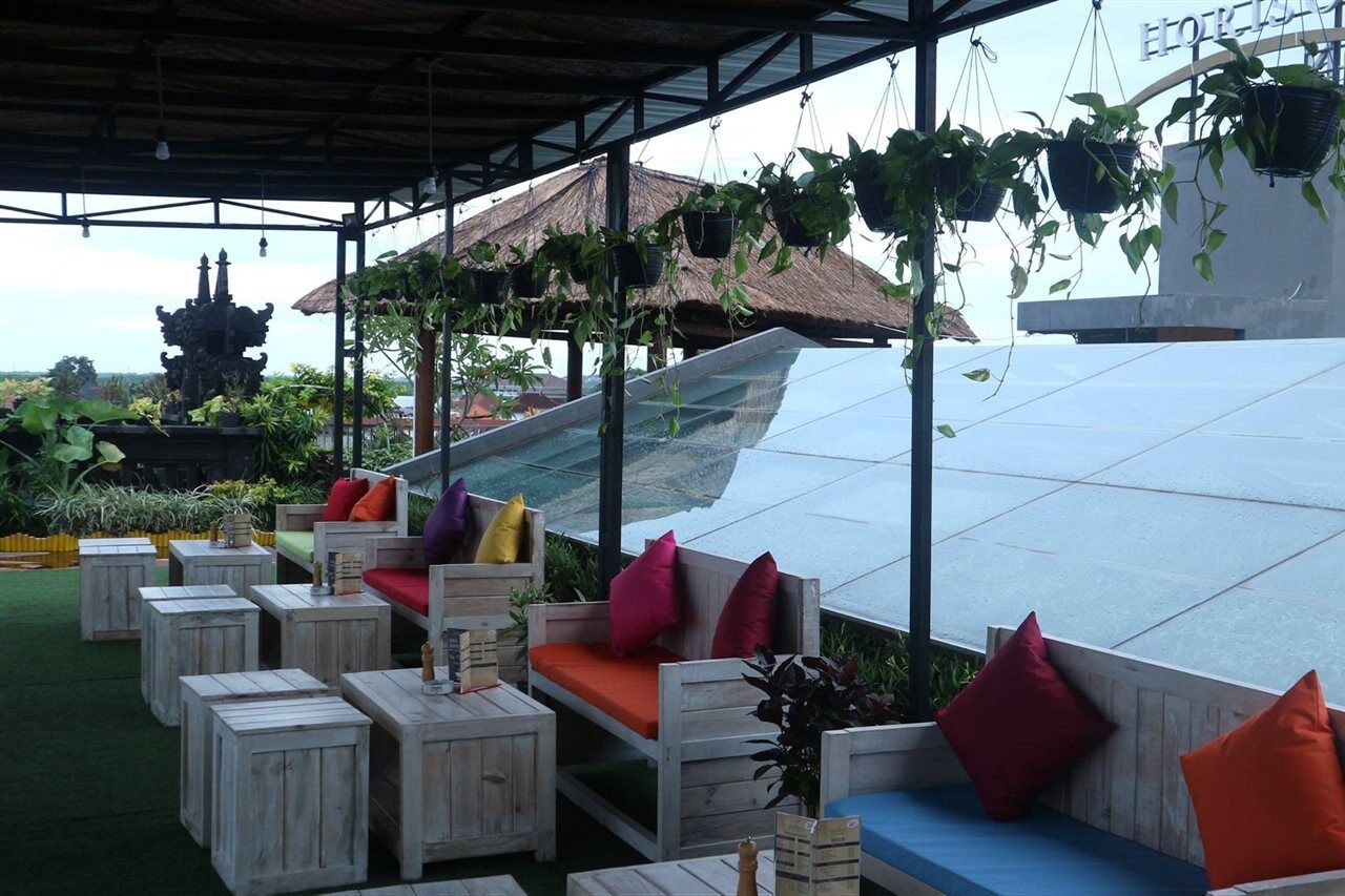Liberta Hotel Jimbaran Exterior photo