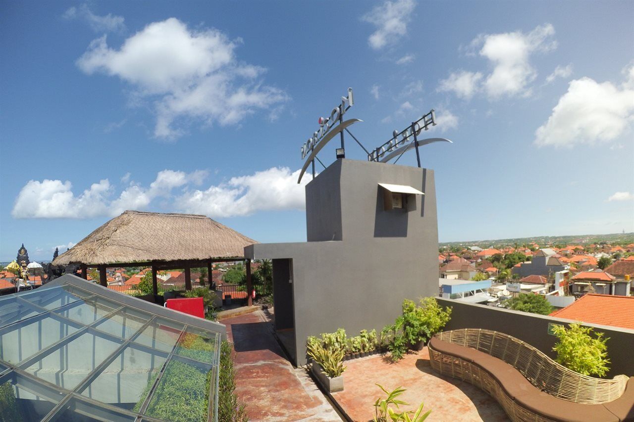 Liberta Hotel Jimbaran Exterior photo