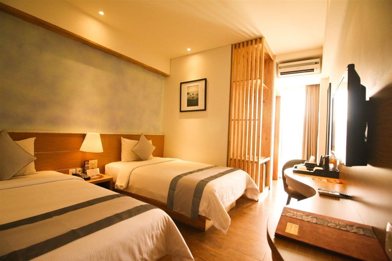 Liberta Hotel Jimbaran Exterior photo